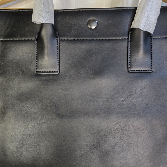 Saint Laurent Unisex  Black Tote Bag With Snap Closure New In Packaging - Picture 3 of 16